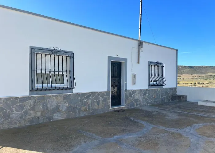 Cortijo Del Lucero, Fernan Perez